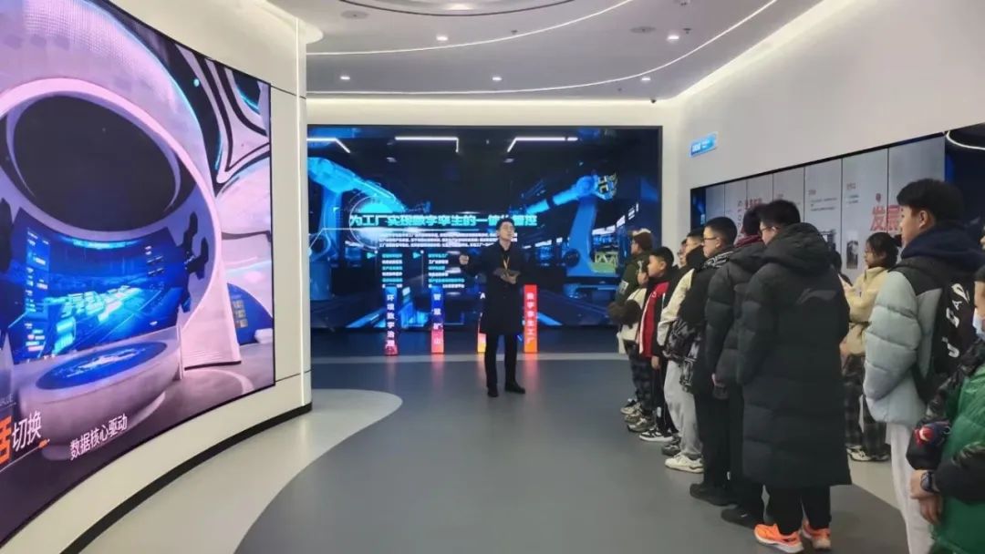 踐行公益 彰顯擔(dān)當(dāng)！捷瑞數(shù)字聯(lián)合愛(ài)心組織舉辦數(shù)字科普體驗(yàn)活動(dòng)